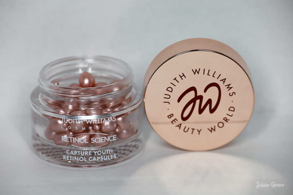 Meine Retinol-Bombe für zwischendurch 4 Capture Youth Retinol Capsules