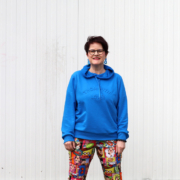 Pop Art Hose und Hoodie in Capriblau